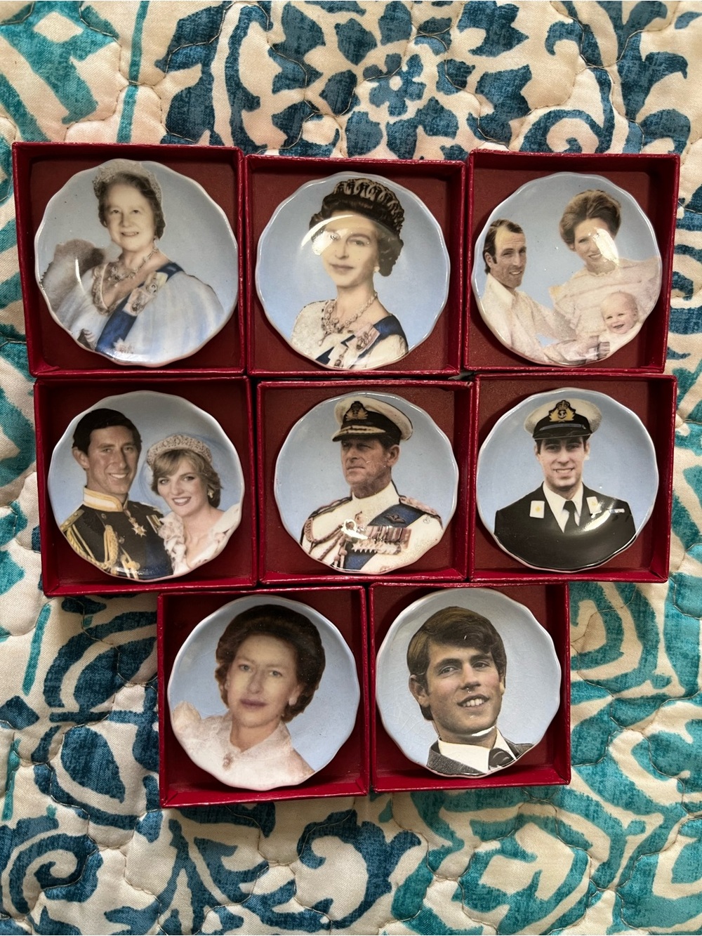 Royal Commemorative Decorative Plates Set – St George